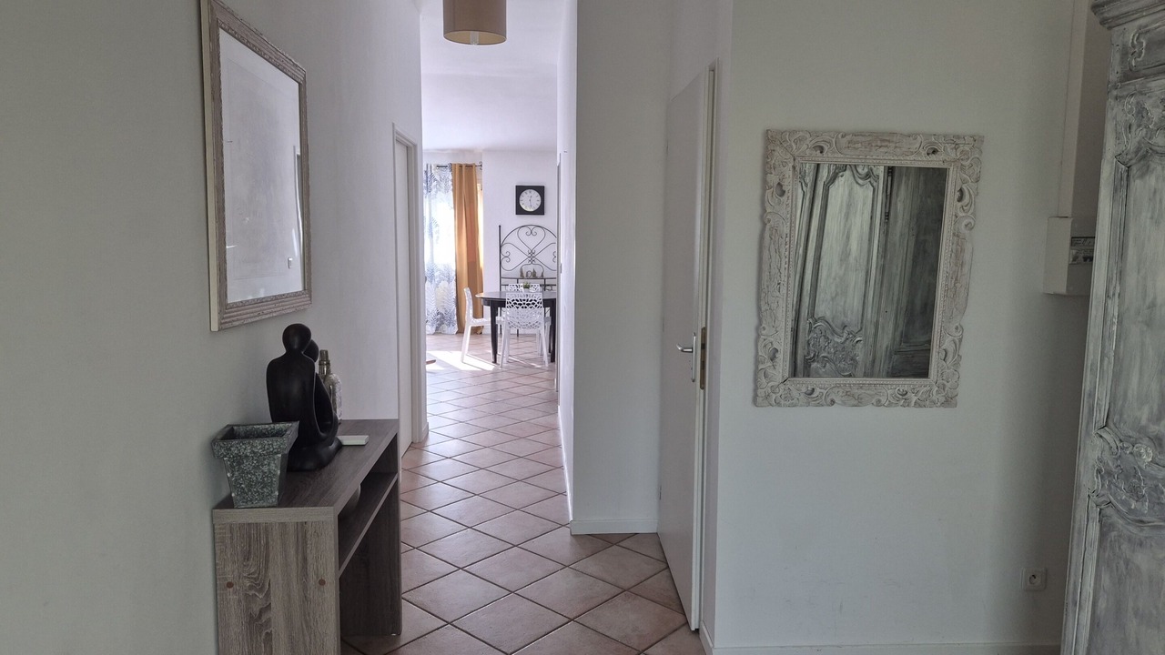 Photo of Others in Crest