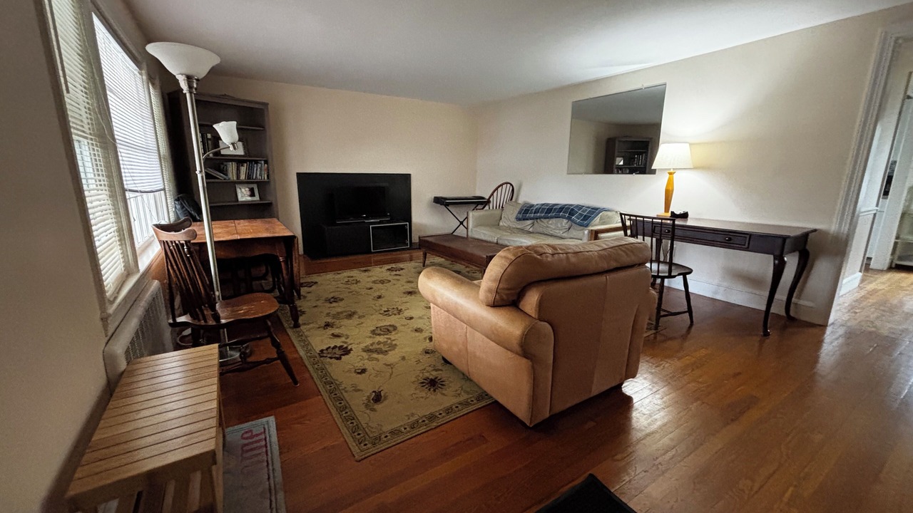 Photo of Livingroom in East Providence