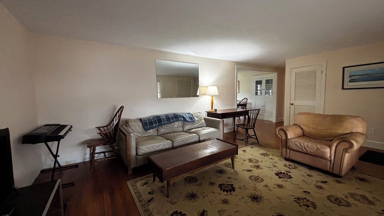 Photo of Livingroom in East Providence