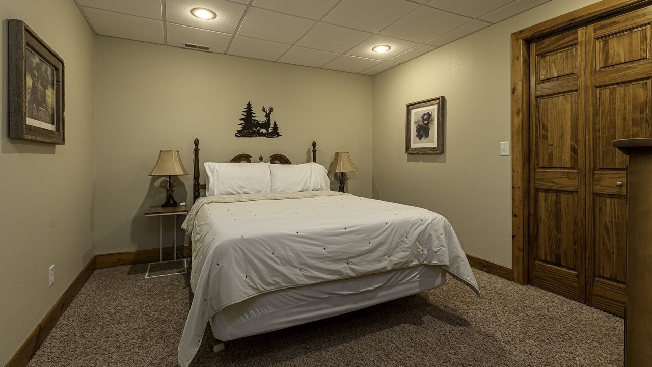 Photo of Bedroom in Buncombe