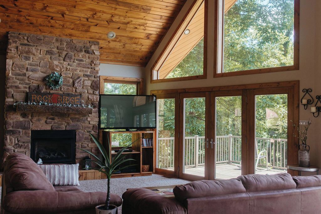Photo of Livingroom in Buncombe
