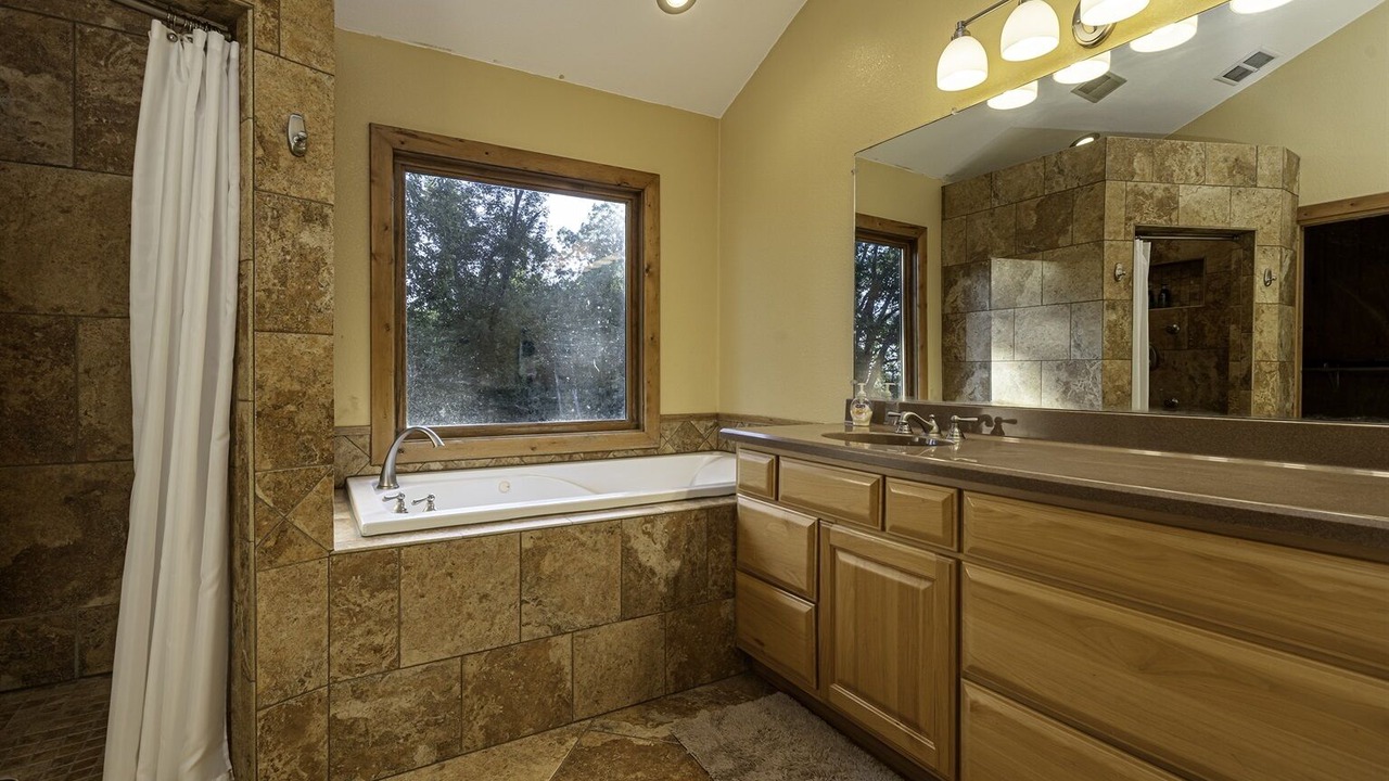 Photo of Bathroom in Buncombe