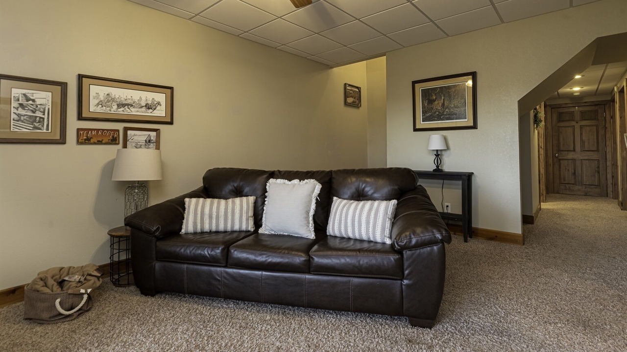 Photo of Livingroom in Buncombe