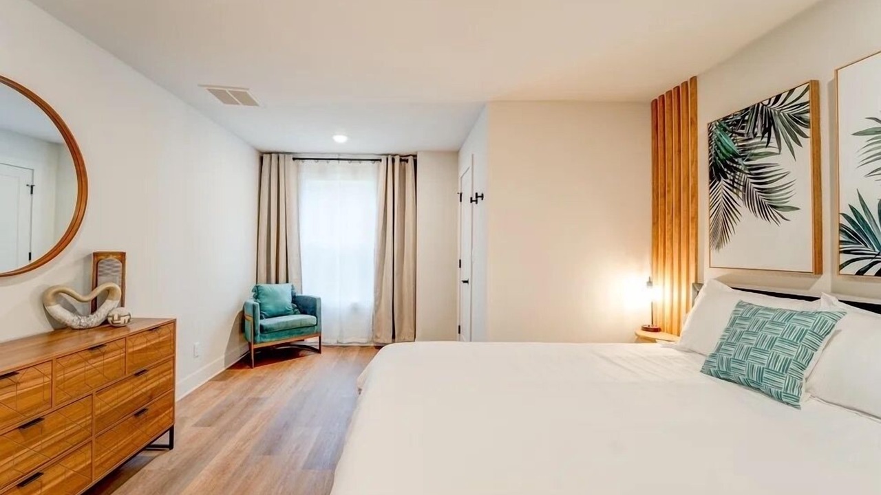Photo of Bedroom in Winslow