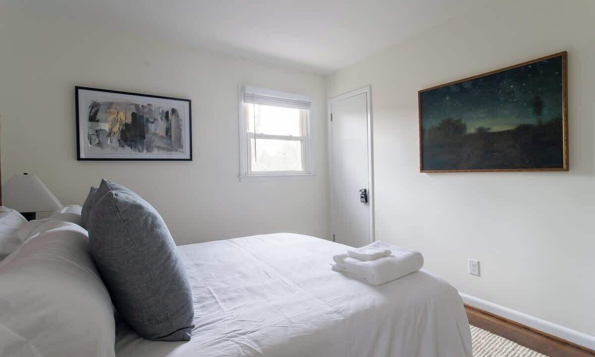 Photo of Bedroom in Southeast Raleigh