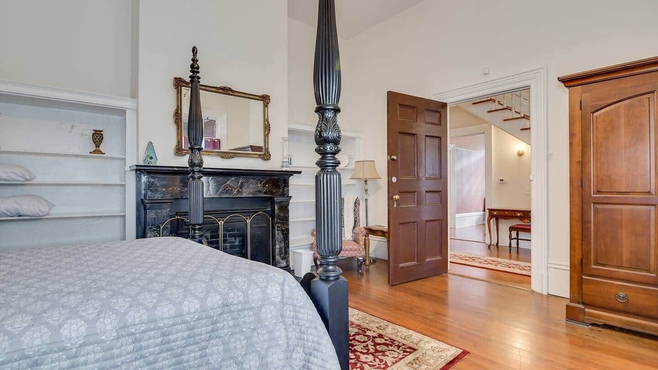 Photo of Bedroom in Downtown