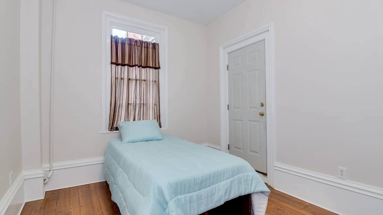 Photo of Bedroom in Downtown