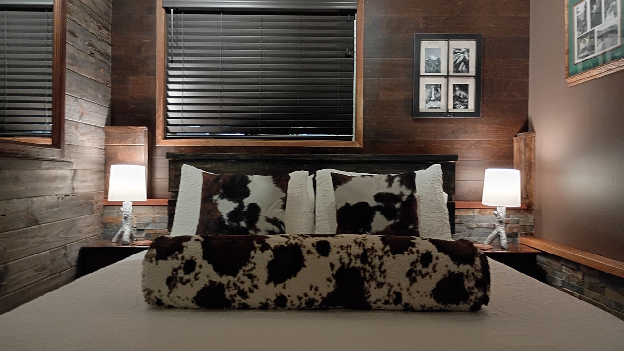 Photo of Bedroom in Idyllwild