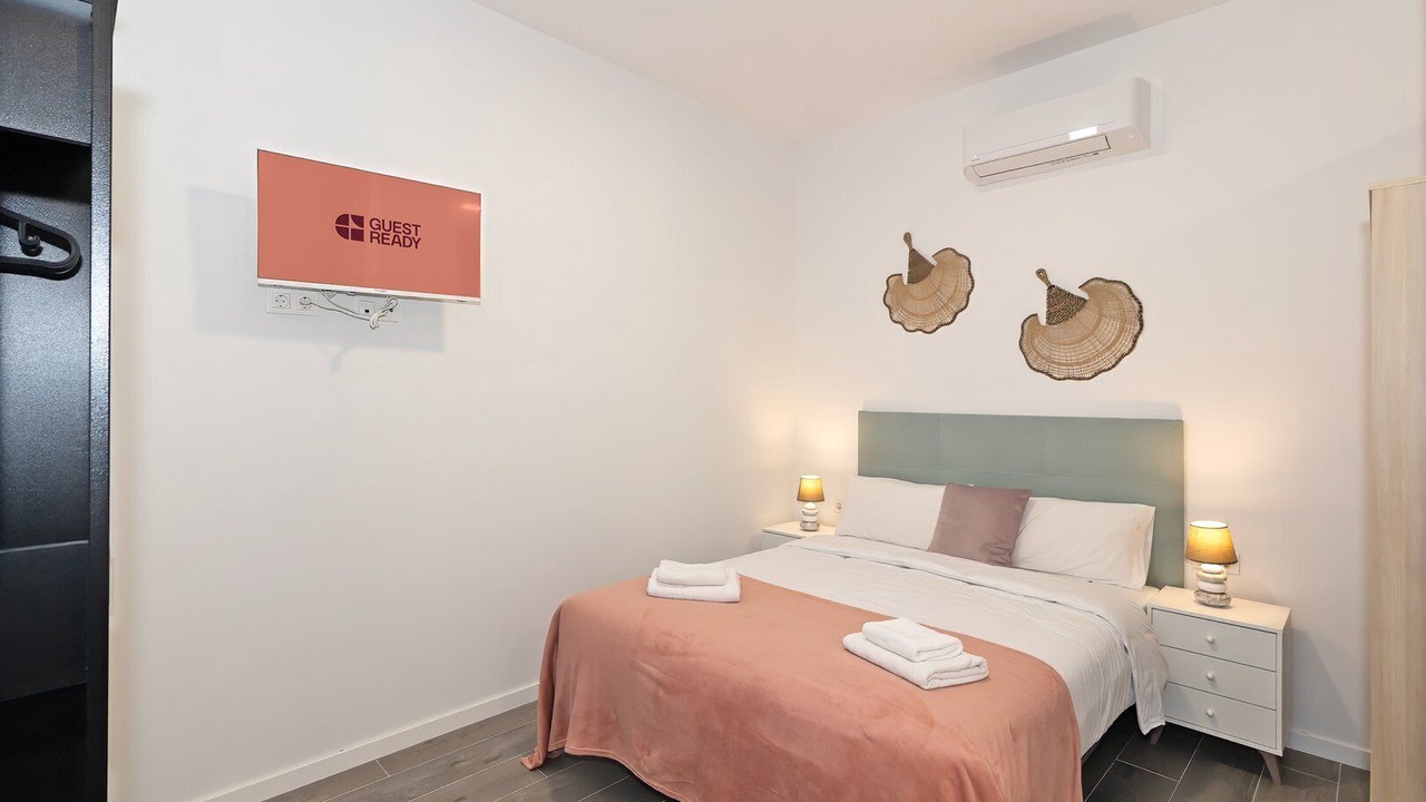 Photo of Bedroom in Poblats Maritims