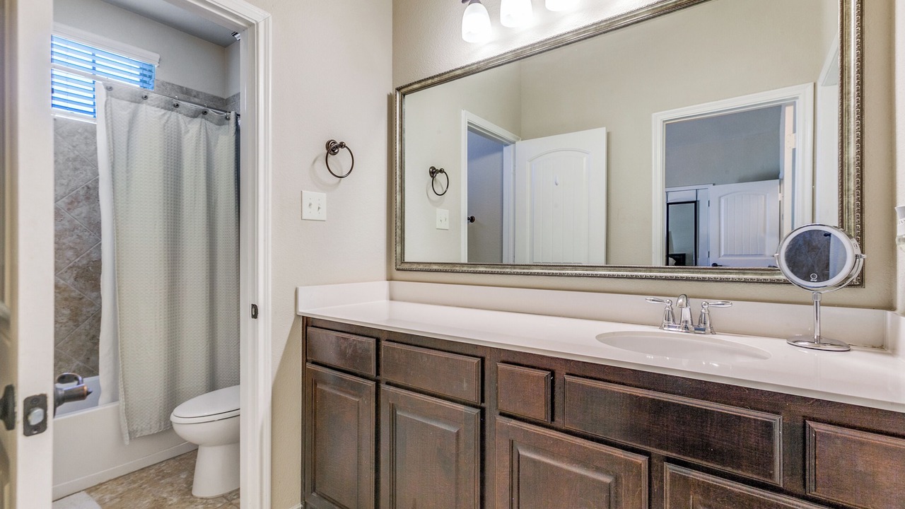 Photo of Bathroom in Heath