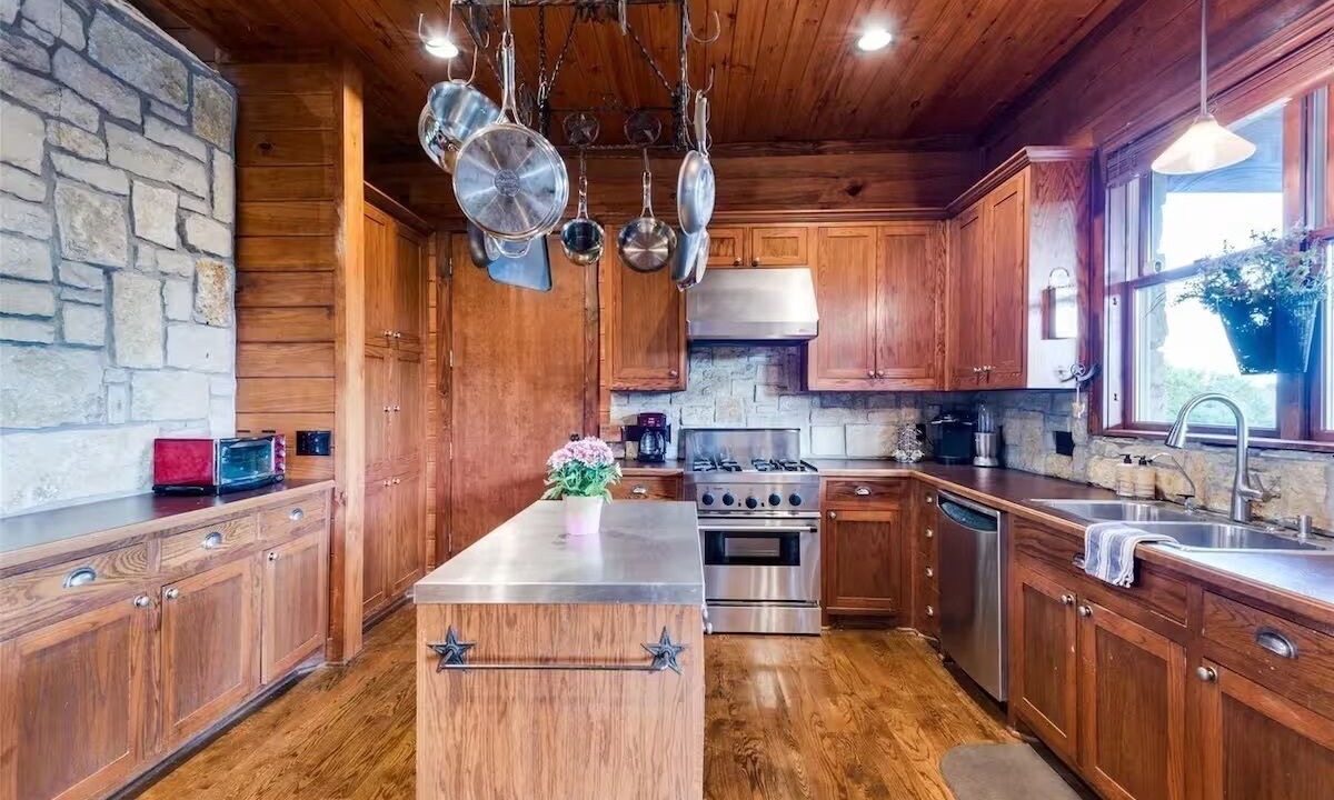 Photo of Kitchen in Era