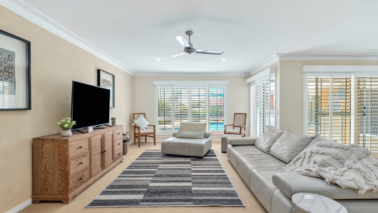 Photo of Livingroom in Mermaid Waters