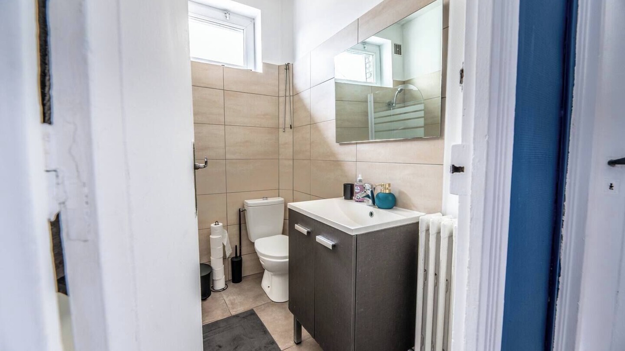 Photo of Bathroom in Graville