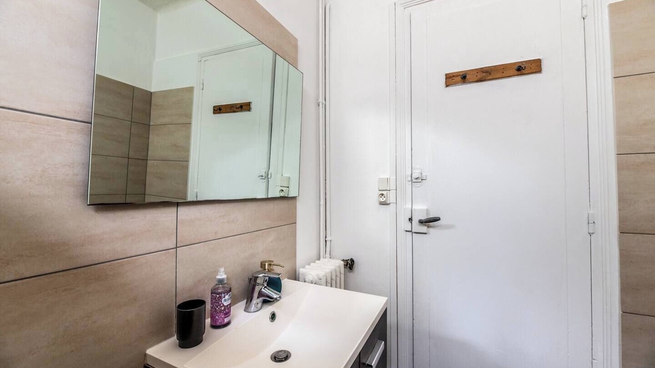 Photo of Bathroom in Graville