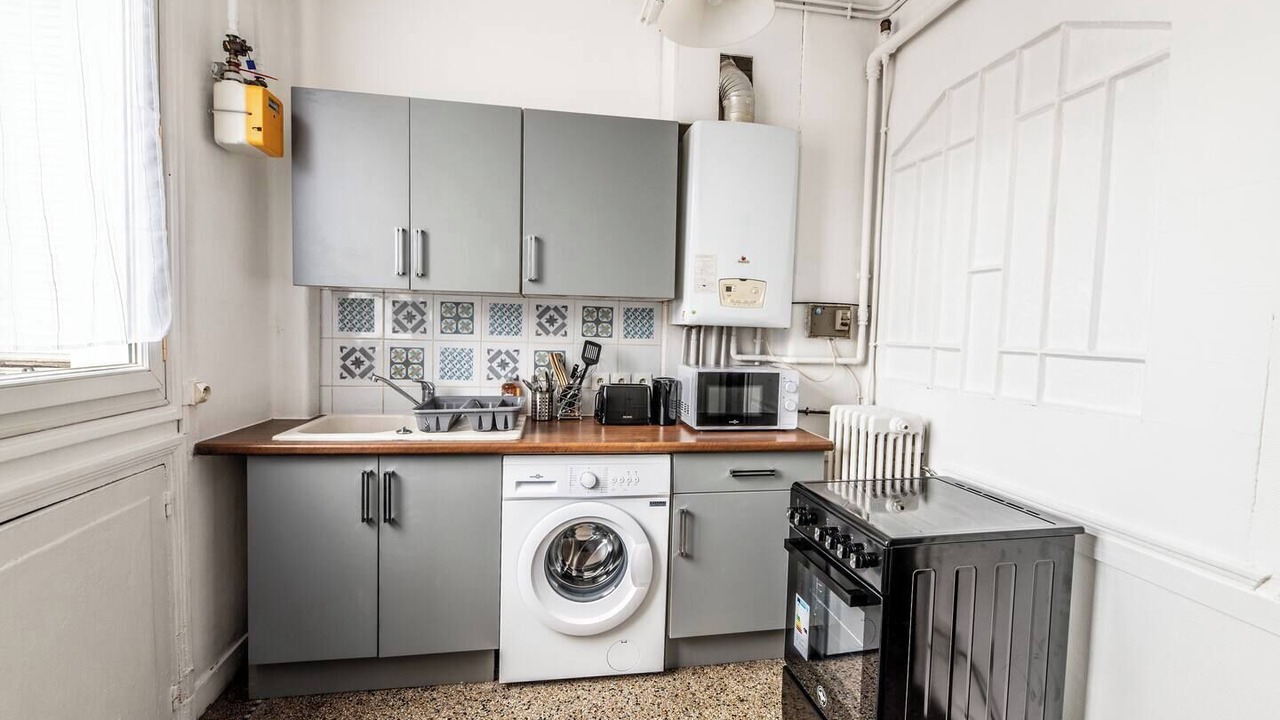 Photo of Kitchen in Graville