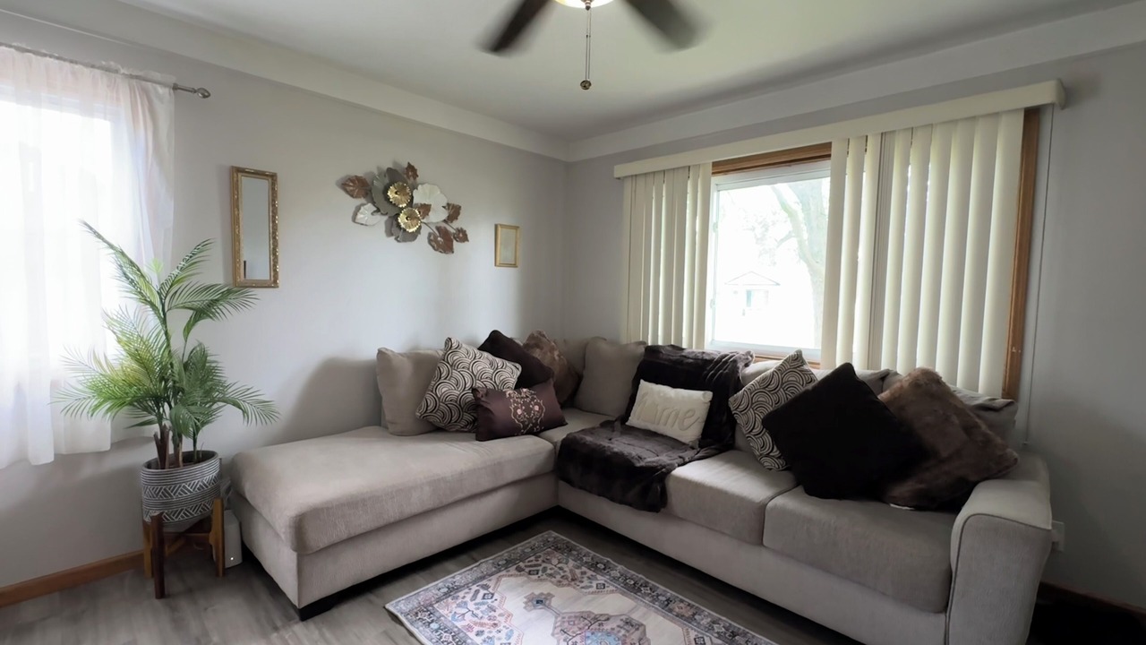 Photo of Livingroom in Auburn Hills