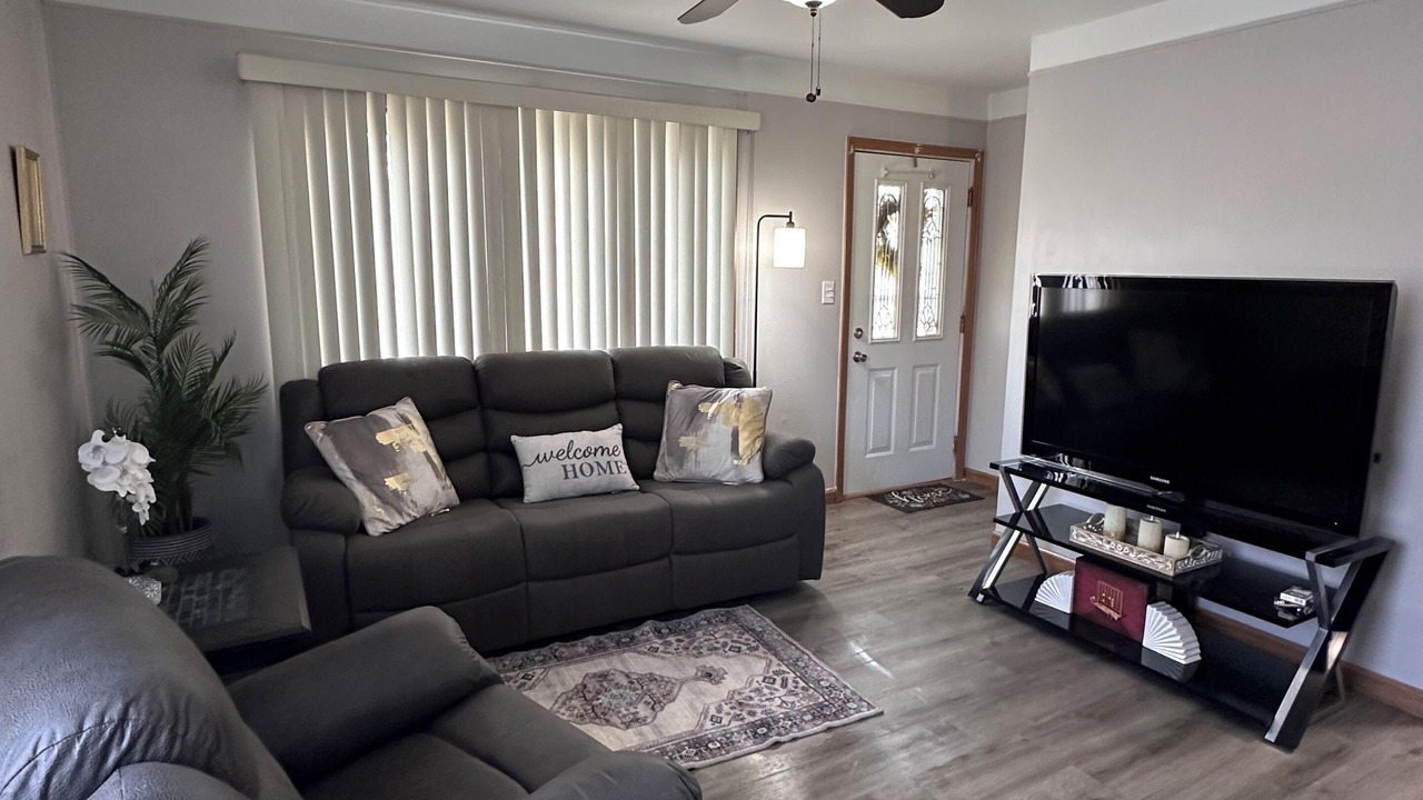 Photo of Livingroom in Auburn Hills