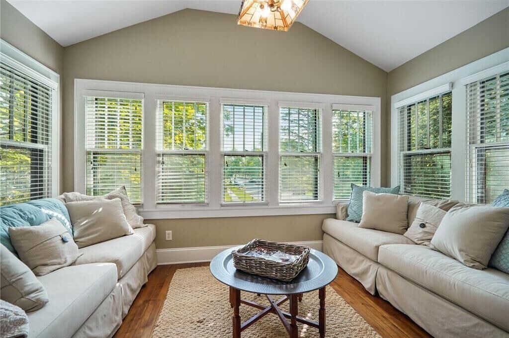 Photo of Livingroom in Red Wing