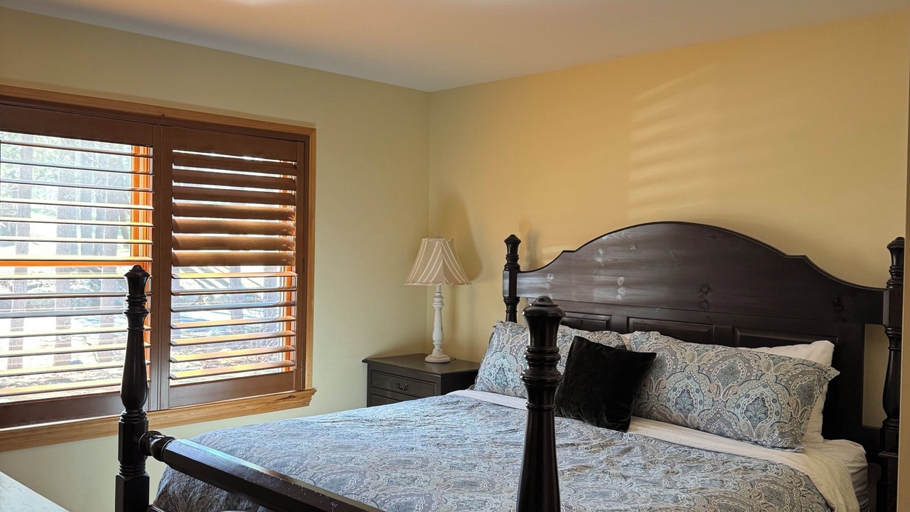 Photo of Bedroom in Puslinch