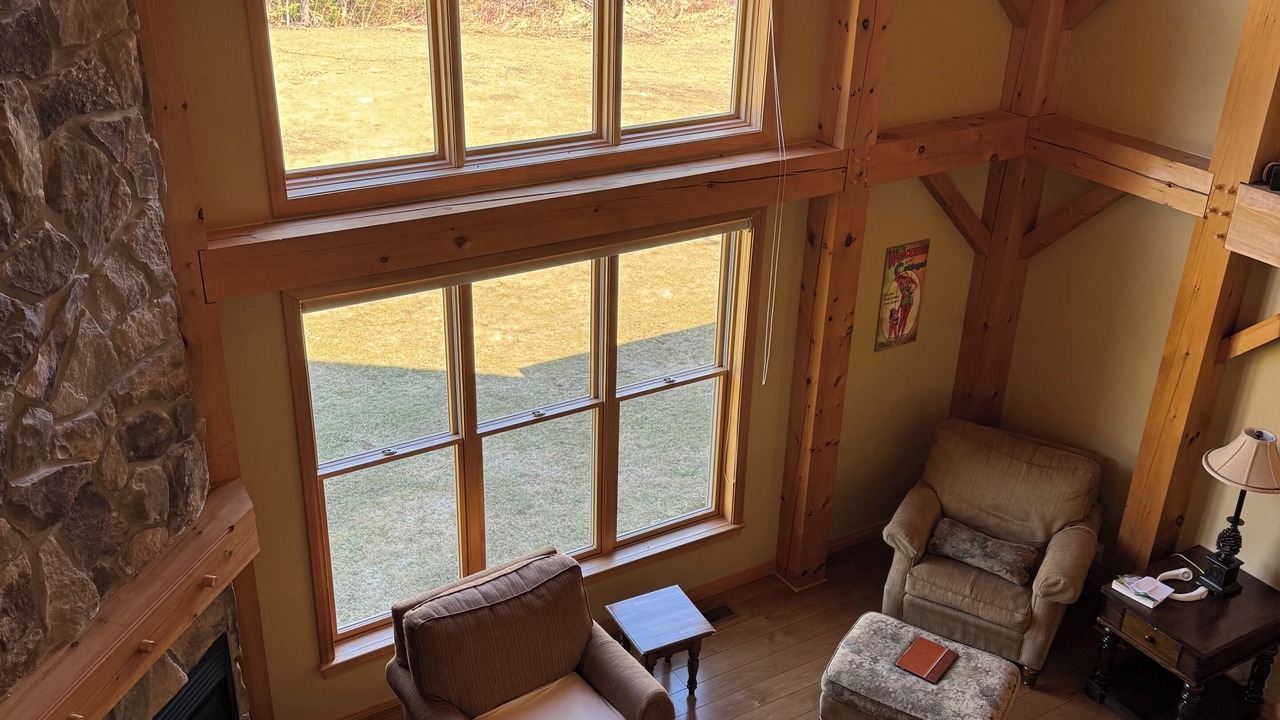 Photo of Livingroom in Puslinch
