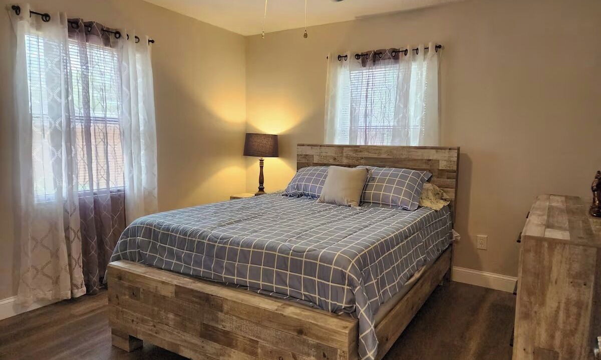 Photo of Bedroom in Titusville