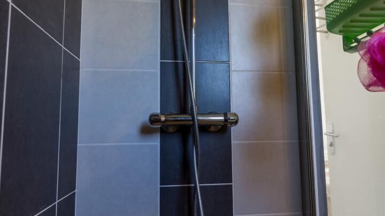 Photo of Bathroom in Hinx