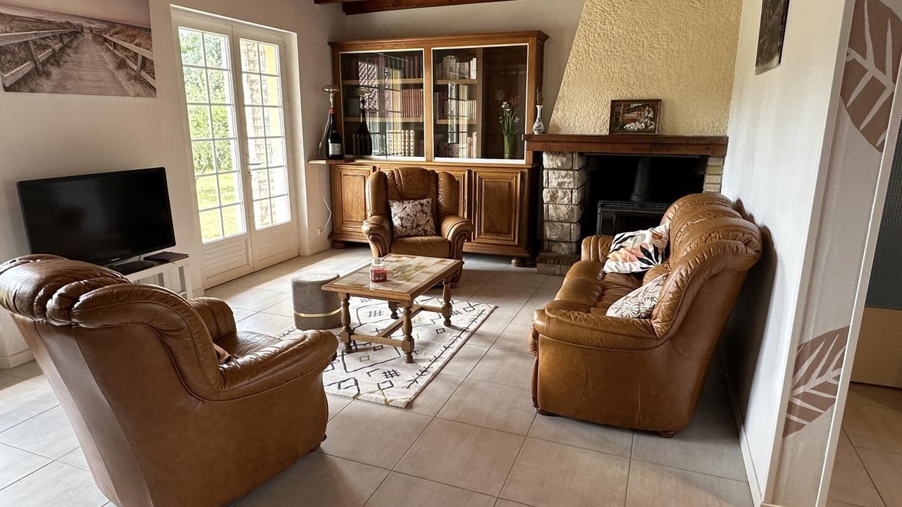 Photo of Livingroom in Arjuzanx