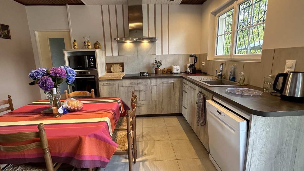 Photo of Kitchen in Arjuzanx
