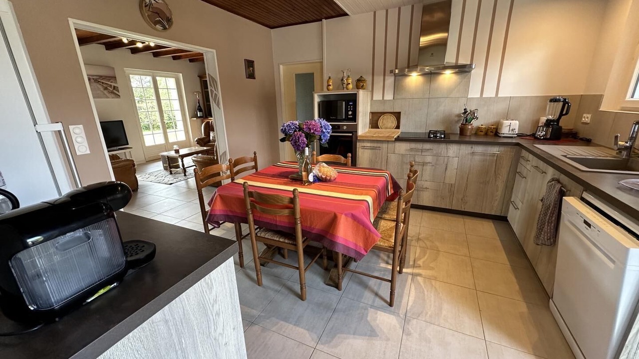 Photo of Kitchen in Arjuzanx