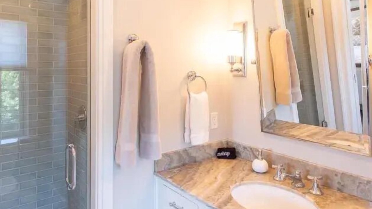 Photo of Bathroom in Siasconset