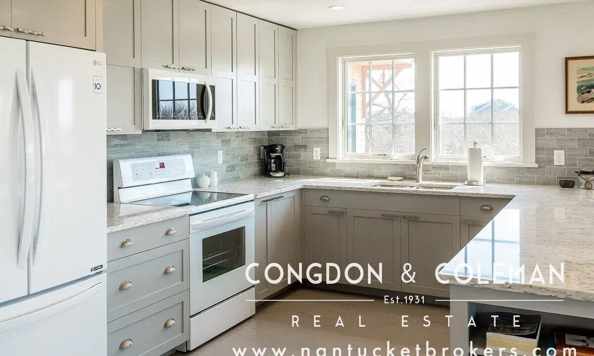 Photo of Kitchen in Surfside