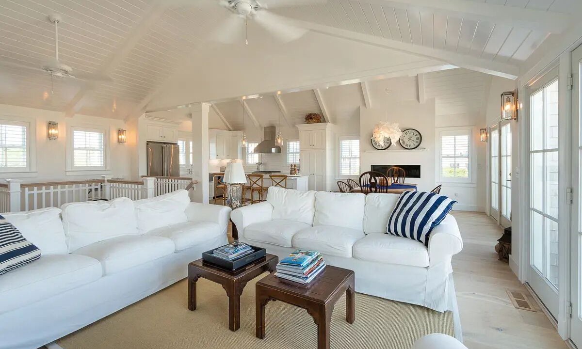 Photo of Livingroom in Siasconset