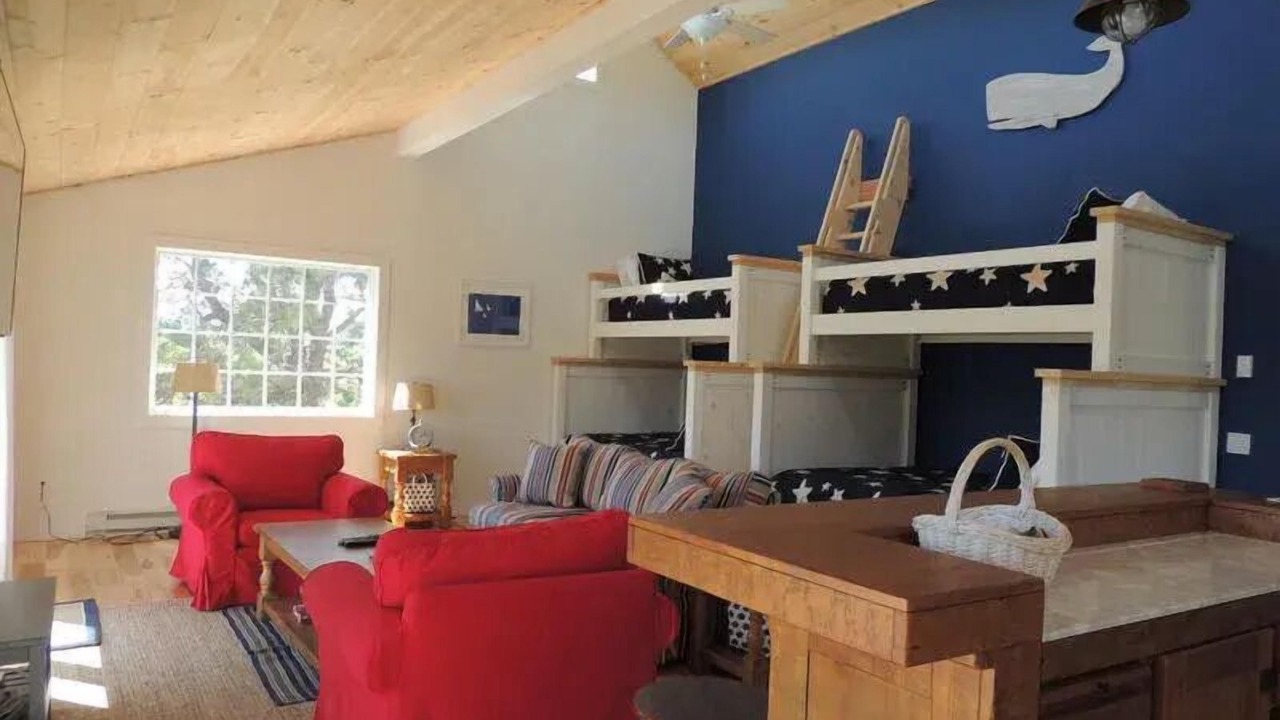 Photo of Others in Surfside