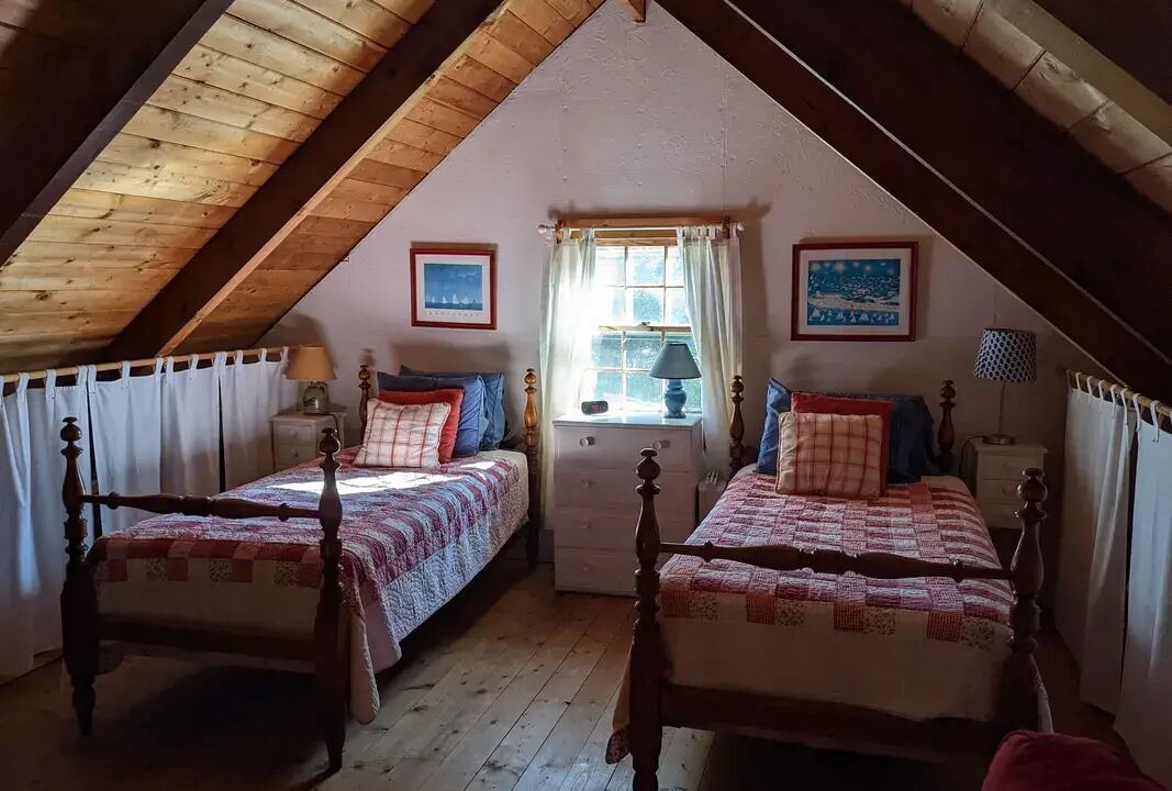 Photo of Bedroom in Surfside