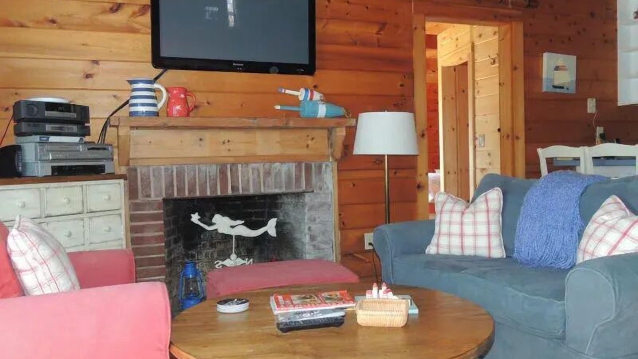 Photo of Livingroom in Surfside