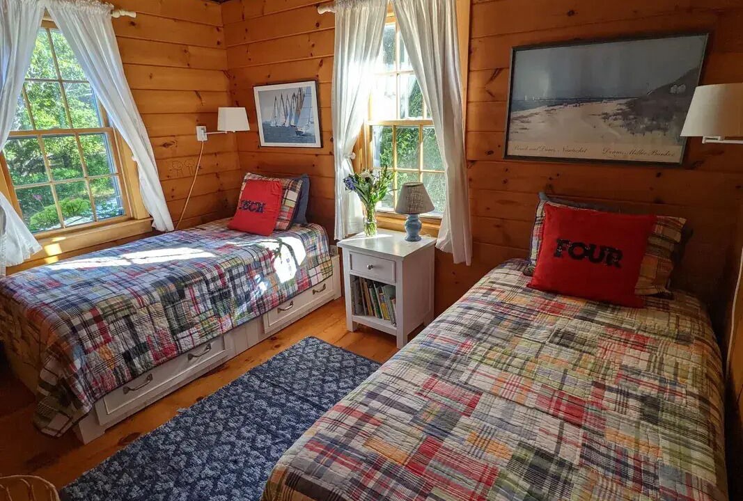 Photo of Bedroom in Surfside