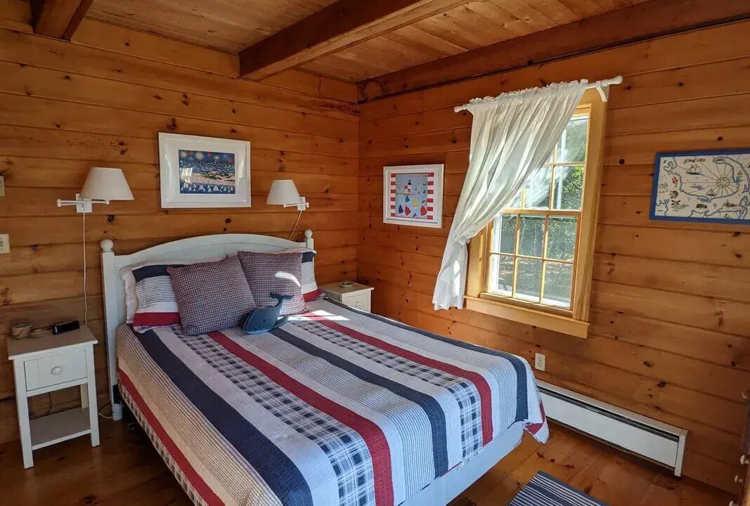 Photo of Bedroom in Surfside