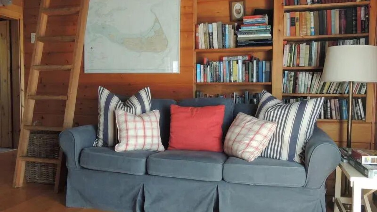 Photo of Livingroom in Surfside