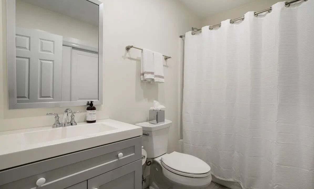 Photo of Bathroom in Surfside