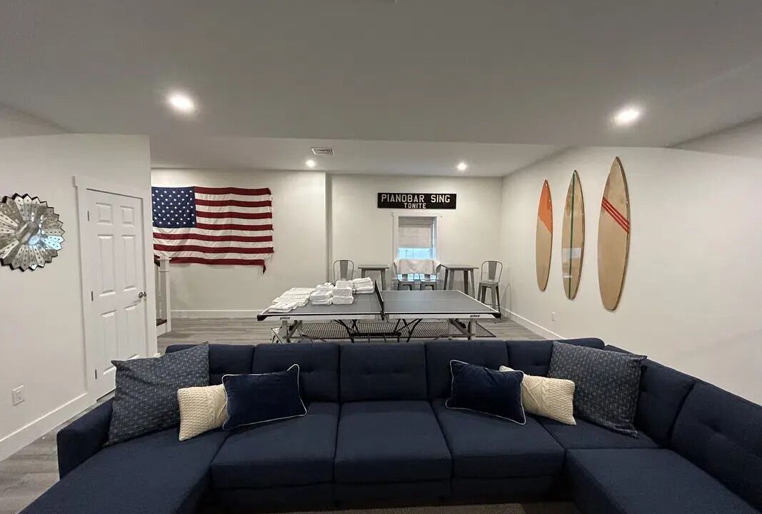Photo of Livingroom in Surfside