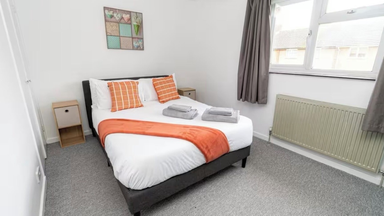 Photo of Bedroom in Basingstoke