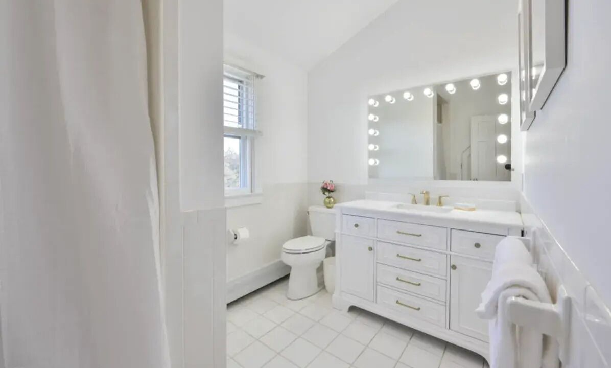 Photo of Bathroom in Monomoy