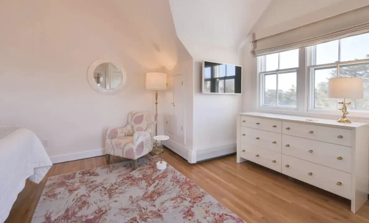 Photo of Bedroom in Monomoy