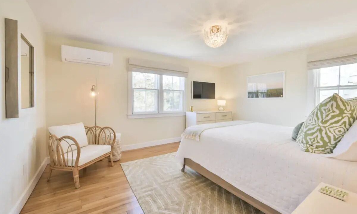 Photo of Bedroom in Monomoy
