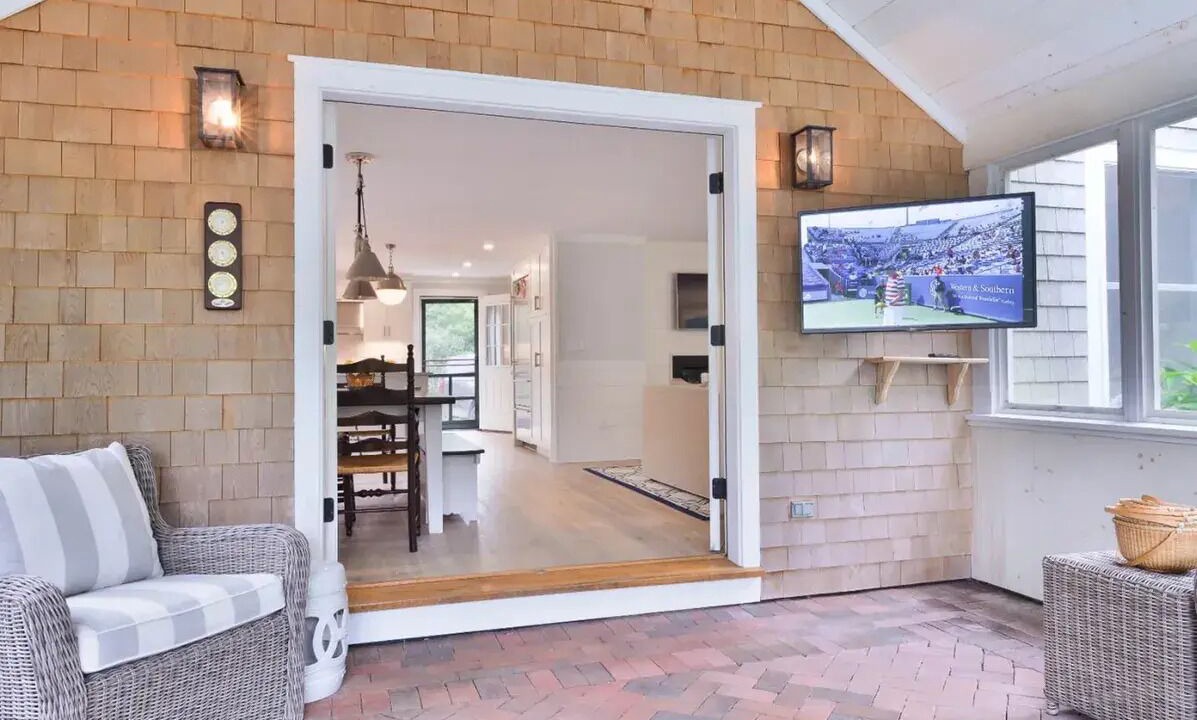 Photo of Livingroom in Surfside