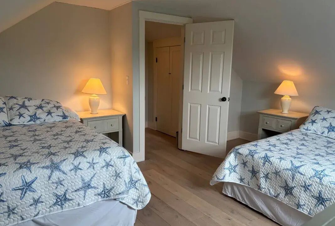 Photo of Bedroom in Surfside