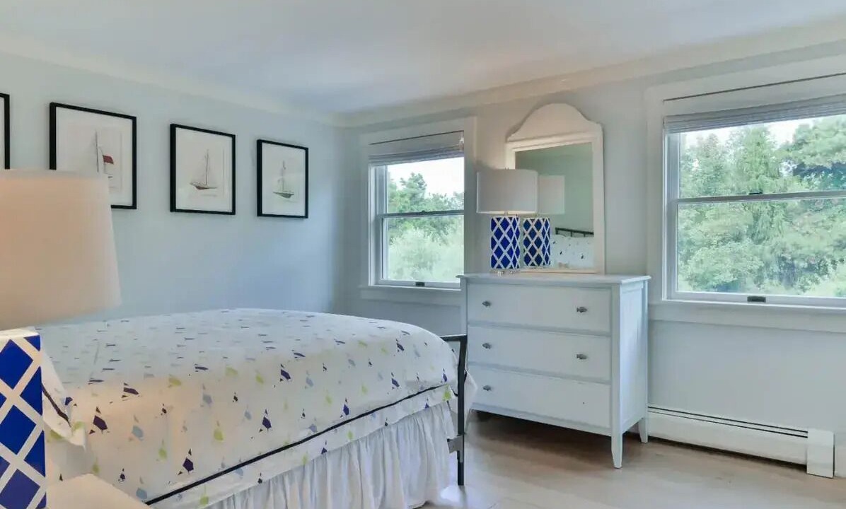 Photo of Bedroom in Surfside