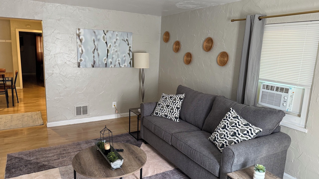 Photo of Livingroom in Dayton