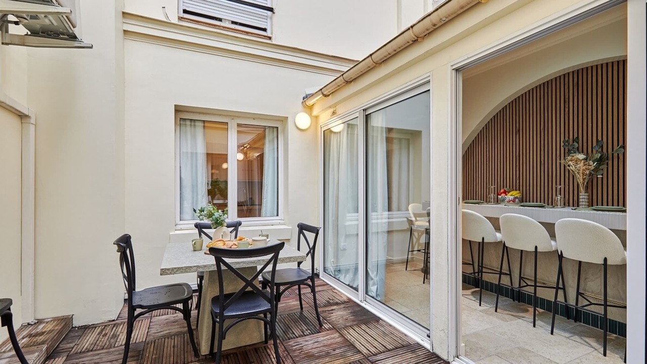 Photo of Outdoor in Porte-Dauphine