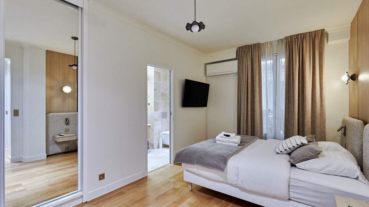 Photo of Bedroom in Porte-Dauphine